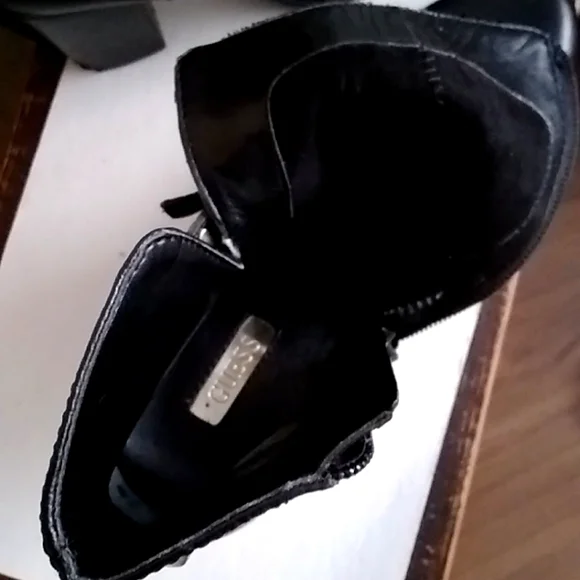 GUESS Ankle Boots sz 8,5 - Picture 6 of 6